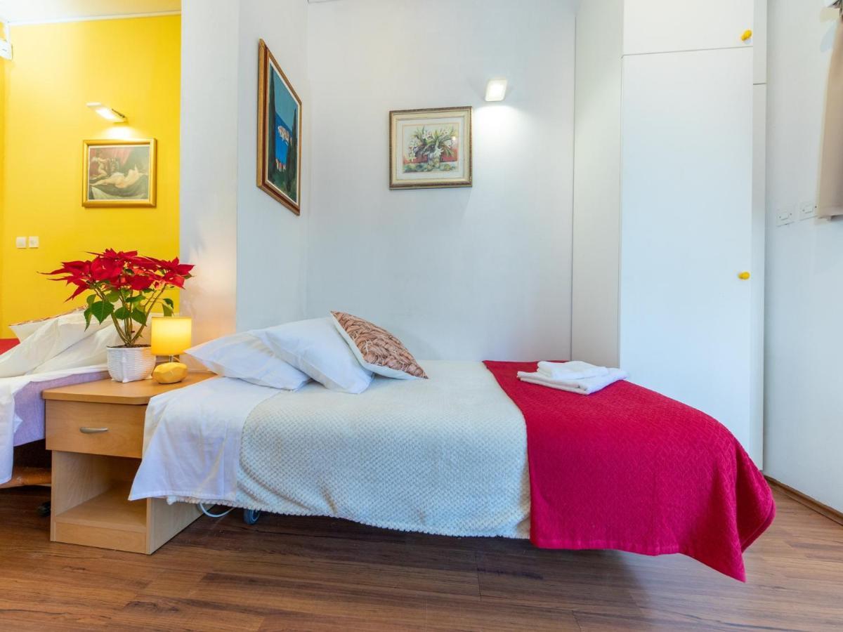 Area Apartman *